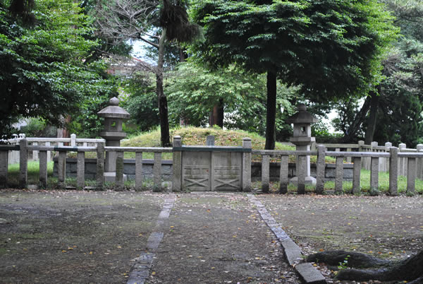 坂上田村麻呂の墓